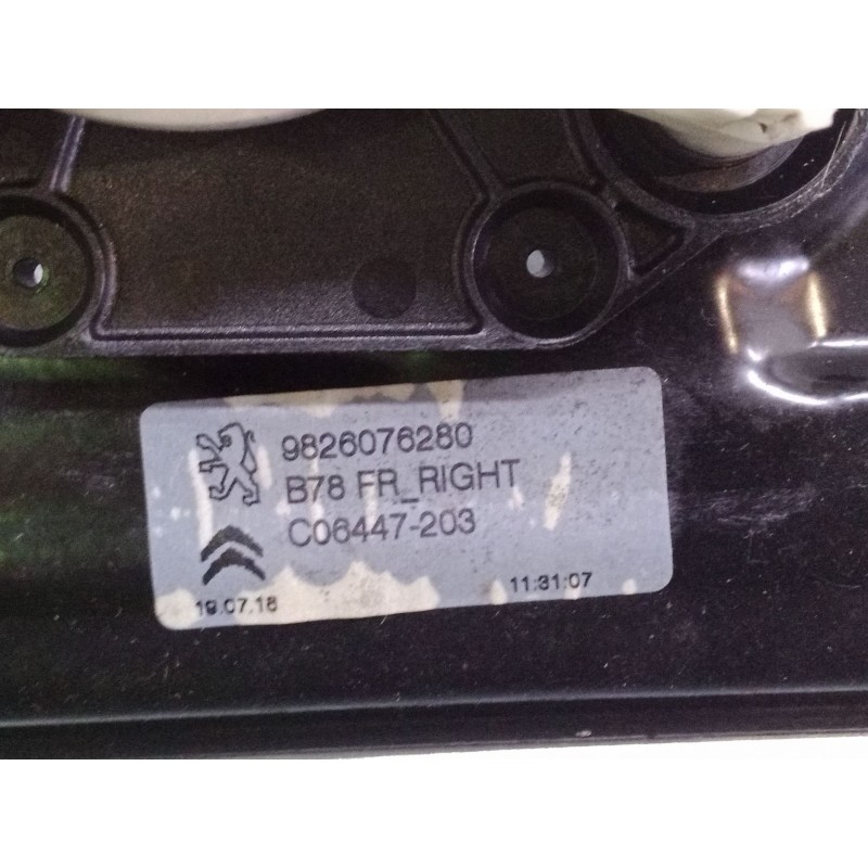 Recambio de elevalunas delantero derecho para citroën c4 spacetourer (3d_) 1.5 bluehdi 130 referencia OEM IAM 982607628098257096
