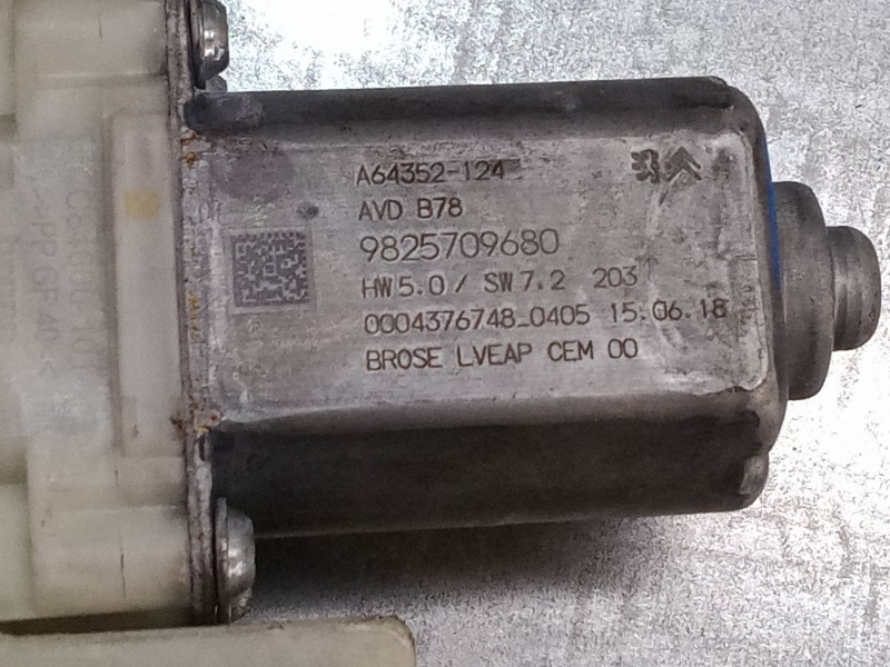 Recambio de elevalunas delantero derecho para citroën c4 spacetourer (3d_) 1.5 bluehdi 130 referencia OEM IAM 982607628098257096