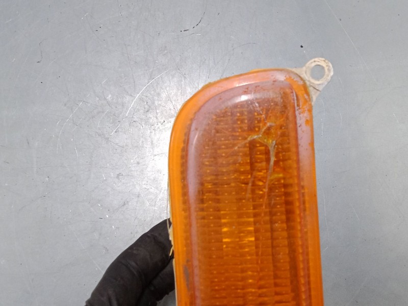 Recambio de intermitente delantero derecho para jeep cherokee (xj) 2.5 td 4x4 referencia OEM IAM    Recambio de intermitente delantero derecho para jeep cherokee (xj) 2.5 td 4x4 referencia OEM IAM