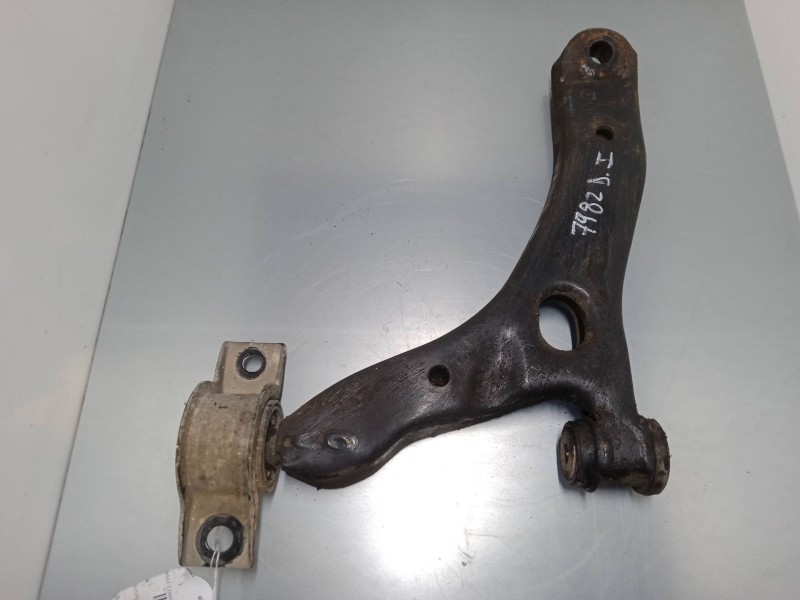 Recambio de brazo suspension inferior delantero izquierdo para ford transit connect (p65_, p70_, p80_) 1.8 tdci referencia OEM I Recambio de brazo suspension inferior delantero izquierdo para ford transit connect (p65_, p70_, p80_) 1.8 tdci referencia OEM I