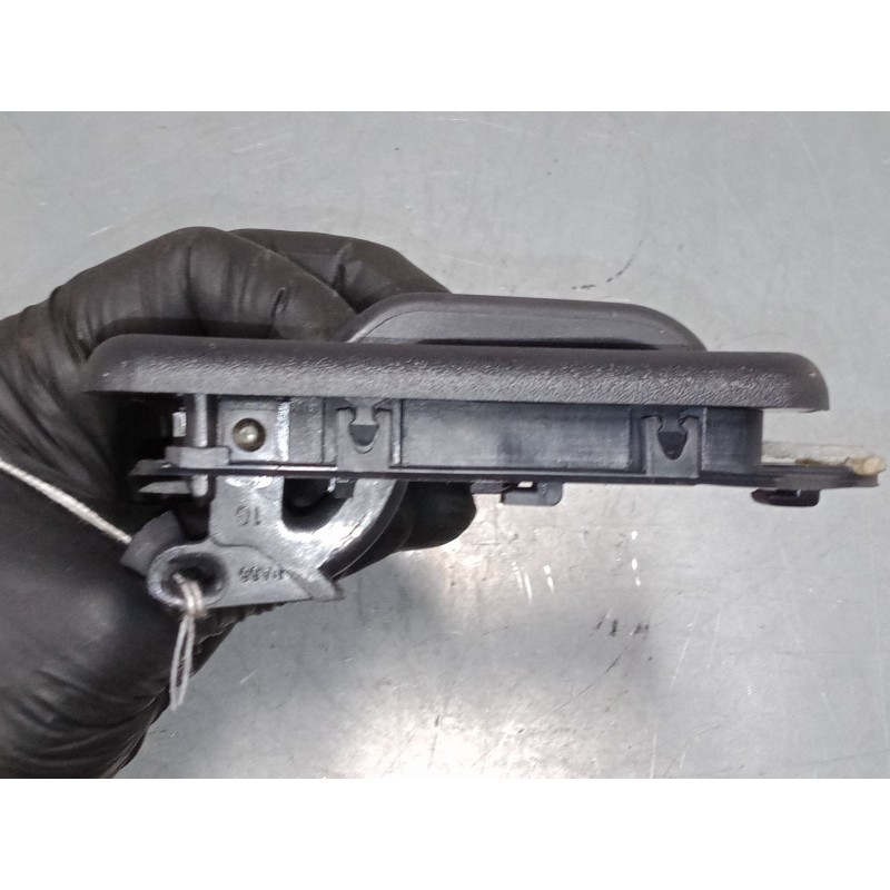 Recambio de maneta interior puerta delantera izquierda para peugeot 106 ii (1a_, 1c_) 1.1 i referencia OEM IAM 9251957477  