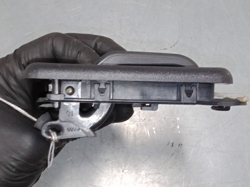 Recambio de maneta interior puerta delantera izquierda para peugeot 106 ii (1a_, 1c_) 1.1 i referencia OEM IAM 9251957477  