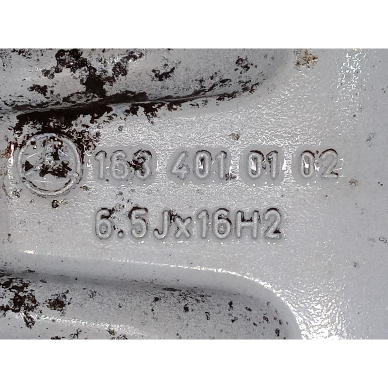 Recambio de llanta aluminio 16´´ para mercedes-benz clase m (w163) ml 270 cdi (163.113) referencia OEM IAM 6.5Jx16H2   Recambio de llanta aluminio 16´´ para mercedes-benz clase m (w163) ml 270 cdi (163.113) referencia OEM IAM 6.5Jx16H2