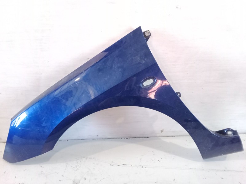 Recambio de aleta delantera izquierda para peugeot 307 cc (3b) 2.0 16v referencia OEM IAM   