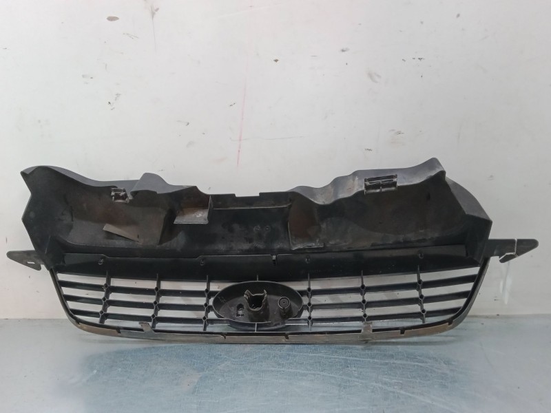 Recambio de rejillas capo para ford focus ii (da_, hcp, dp) 1.6 tdci referencia OEM IAM 8M518200  