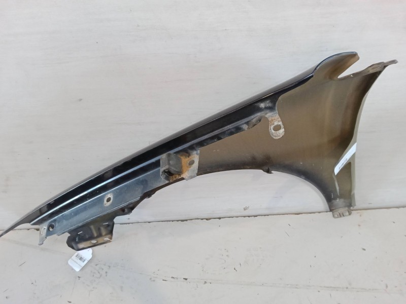 Recambio de aleta delantera derecha para volkswagen polo iv sedán (9a4, 9a2, 9n2, 9a6) 1.4 referencia OEM IAM   