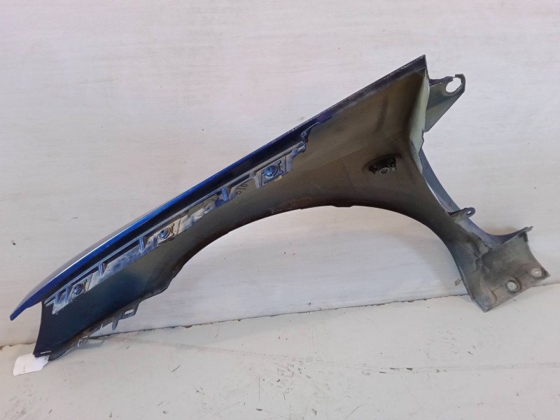Recambio de aleta delantera derecha para peugeot 307 cc (3b) 2.0 16v referencia OEM IAM   