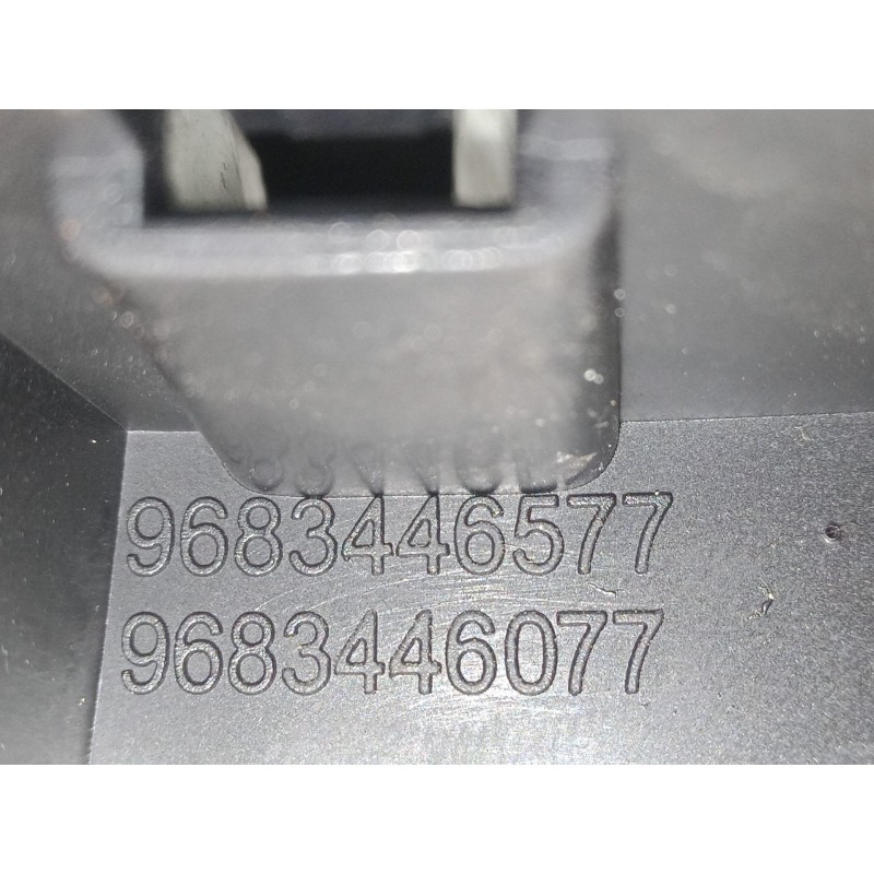 Recambio de maneta interior trasera derecha para citroën c3 ii (sc_) 1.4 hdi 70 (sc8hzc, sc8hr0, sc8hp4) referencia OEM IAM 9683