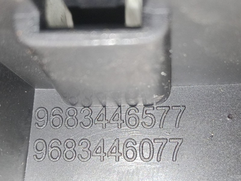 Recambio de maneta interior trasera derecha para citroën c3 ii (sc_) 1.4 hdi 70 (sc8hzc, sc8hr0, sc8hp4) referencia OEM IAM 9683