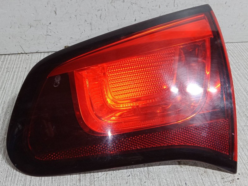 Recambio de piloto trasero derecho interior para citroën c3 ii (sc_) 1.4 hdi 70 (sc8hzc, sc8hr0, sc8hp4) referencia OEM IAM 9685