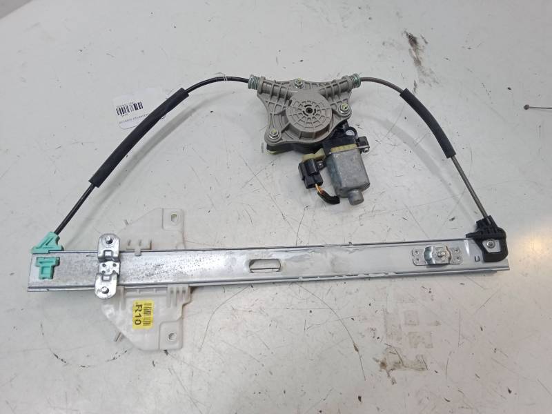 ELEVALUNAS ELECTRICO DELANTERO DERECHO 82460H8000 