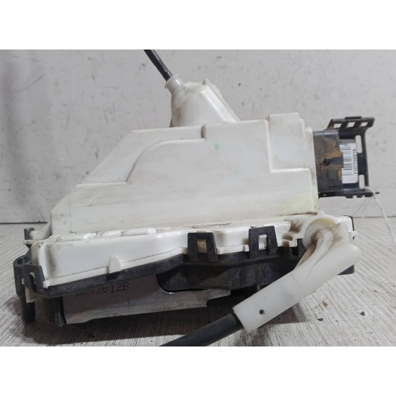 Recambio de cerradura puerta trasera derecha para citroën c3 ii (sc_) 1.4 hdi 70 (sc8hzc, sc8hr0, sc8hp4) referencia OEM IAM A04