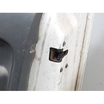 PUERTA DELANTERA DERECHA 