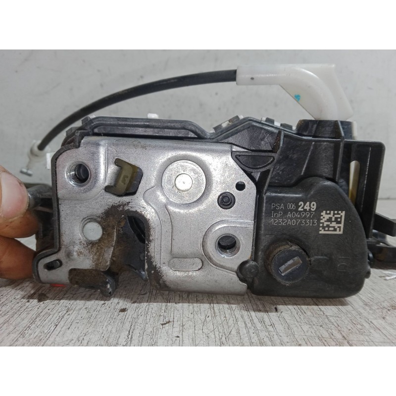 Recambio de cerradura puerta trasera derecha para citroën c3 ii (sc_) 1.4 hdi 70 (sc8hzc, sc8hr0, sc8hp4) referencia OEM IAM A04