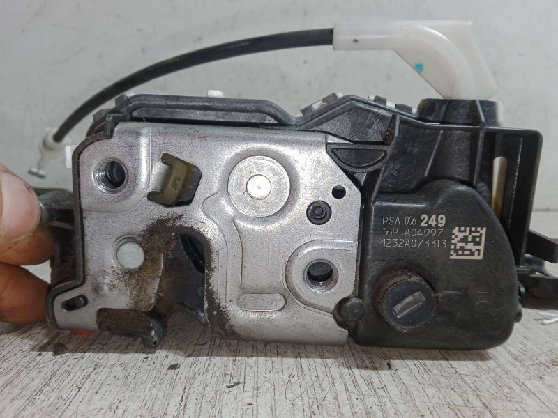 Recambio de cerradura puerta trasera derecha para citroën c3 ii (sc_) 1.4 hdi 70 (sc8hzc, sc8hr0, sc8hp4) referencia OEM IAM A04