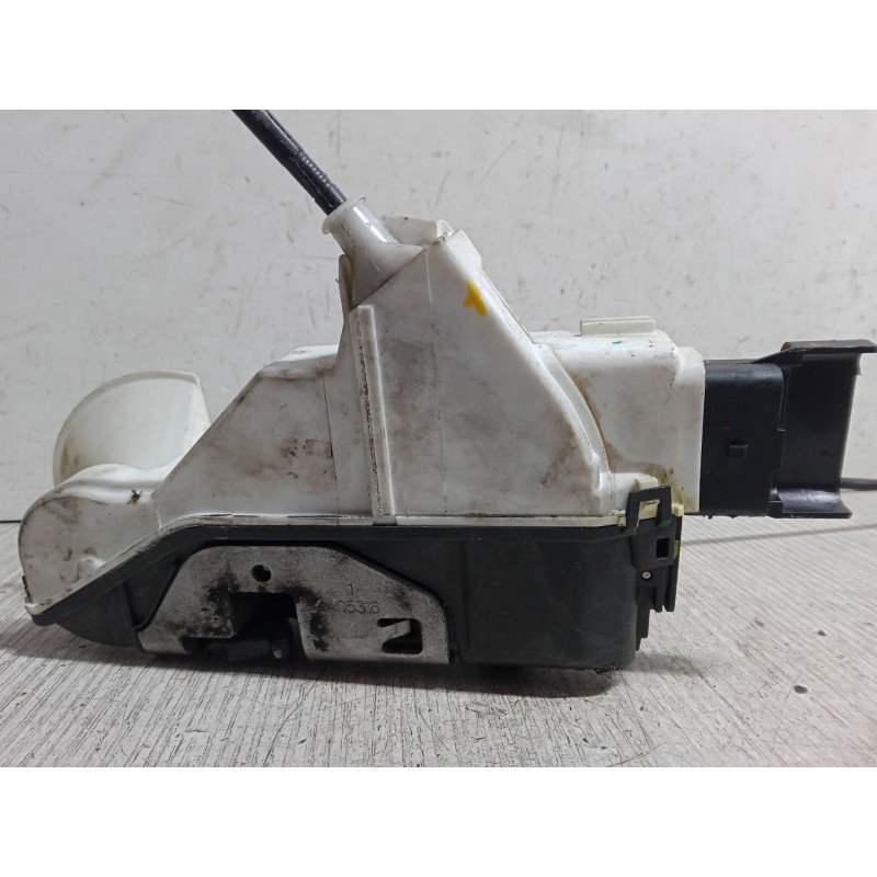 Recambio de cerradura puerta delantera izquierda para citroën c3 ii (sc_) 1.4 hdi 70 (sc8hzc, sc8hr0, sc8hp4) referencia OEM IAM