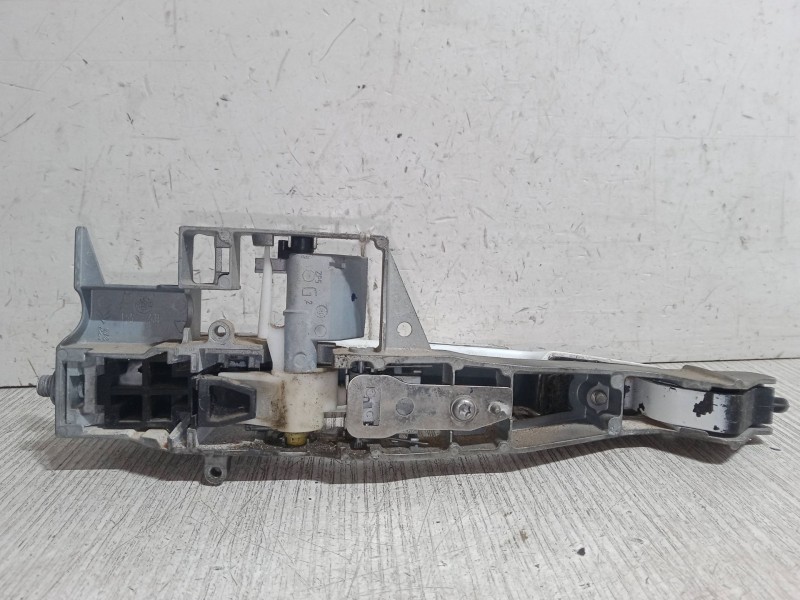 Recambio de maneta exterior trasera izquierda para citroën c3 ii (sc_) 1.4 hdi 70 (sc8hzc, sc8hr0, sc8hp4) referencia OEM IAM 96