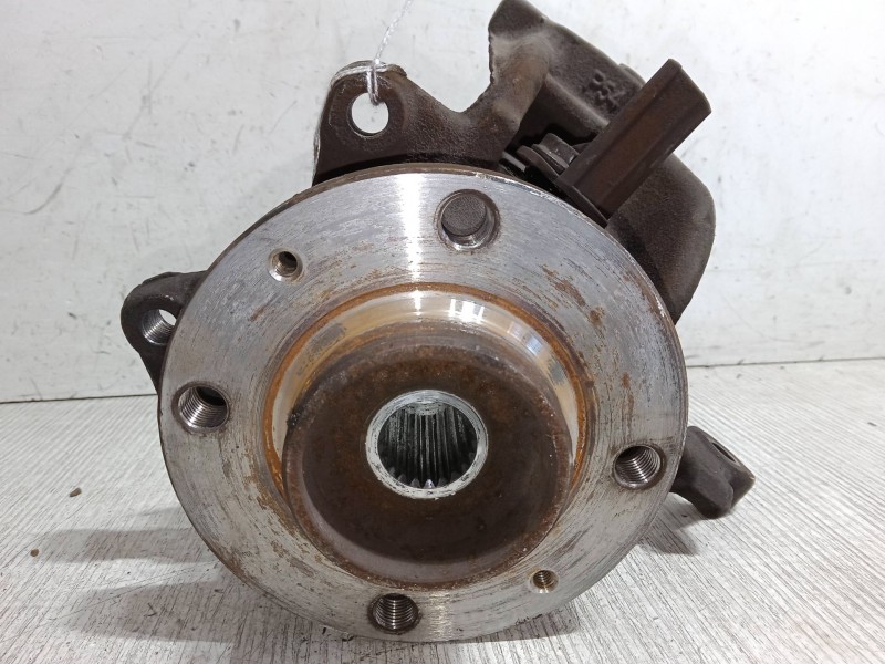 Recambio de mangueta delantera izquierda para citroën c3 ii (sc_) 1.4 hdi 70 (sc8hzc, sc8hr0, sc8hp4) referencia OEM IAM 1607557