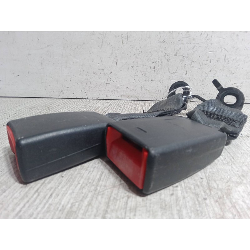 Recambio de enganche cinturon trasero izquierdo para citroën c3 ii (sc_) 1.4 hdi 70 (sc8hzc, sc8hr0, sc8hp4) referencia OEM IAM 