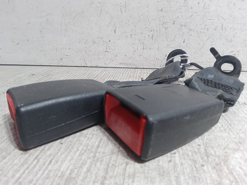 Recambio de enganche cinturon trasero izquierdo para citroën c3 ii (sc_) 1.4 hdi 70 (sc8hzc, sc8hr0, sc8hp4) referencia OEM IAM 