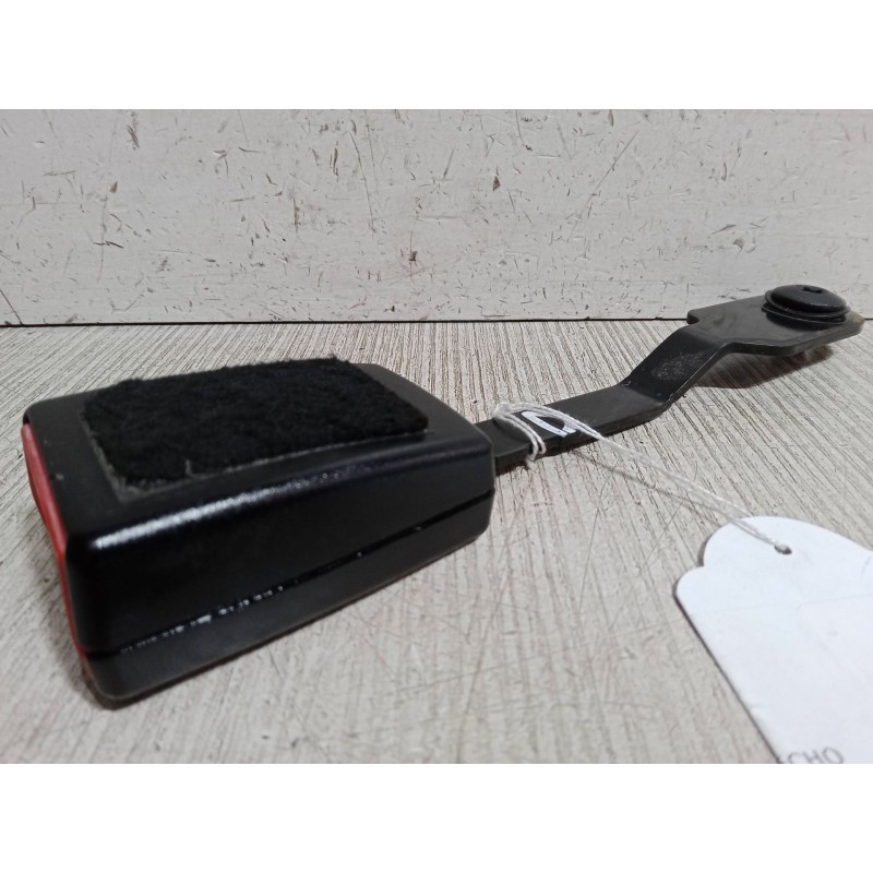 Recambio de anclaje cinturon delantero derecho para citroën c3 ii (sc_) 1.4 hdi 70 (sc8hzc, sc8hr0, sc8hp4) referencia OEM IAM 3