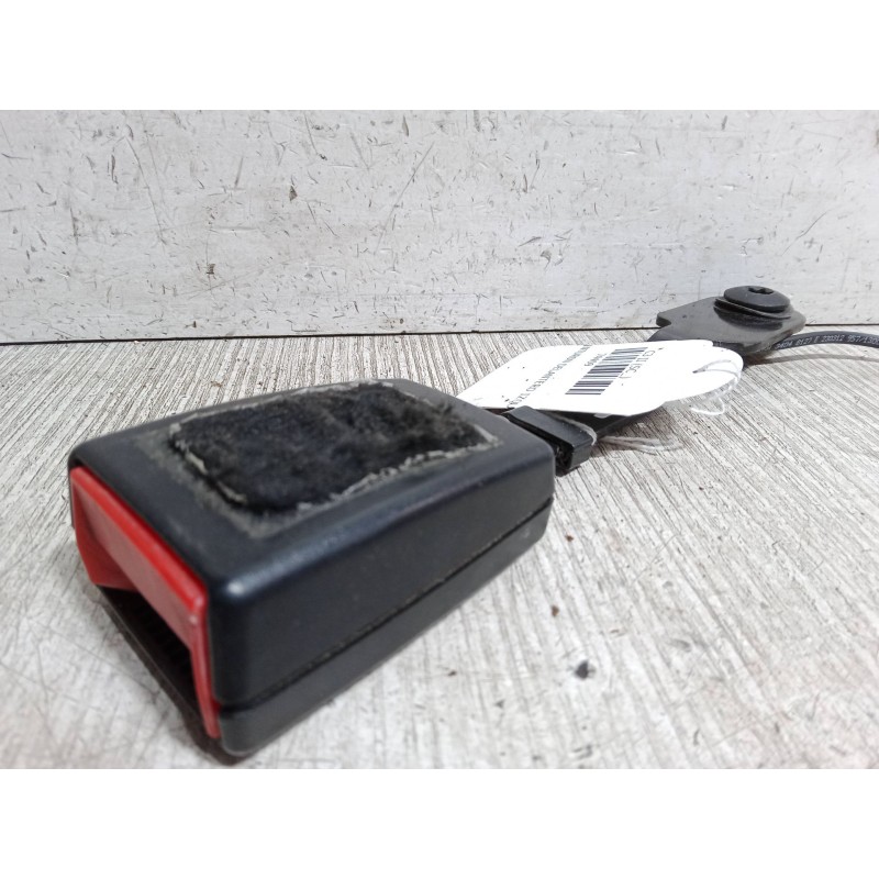 Recambio de anclaje cinturon delantero izquierdo para citroën c3 ii (sc_) 1.4 hdi 70 (sc8hzc, sc8hr0, sc8hp4) referencia OEM IAM