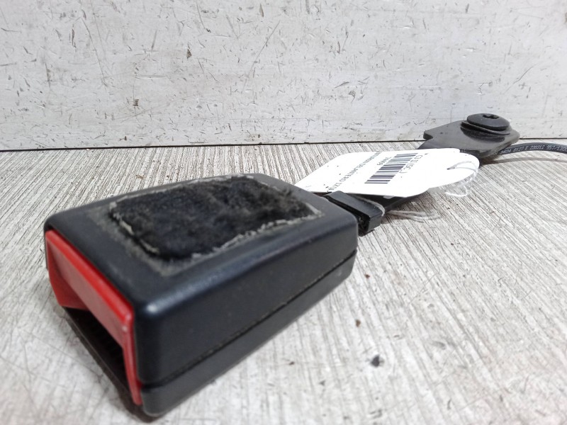 Recambio de anclaje cinturon delantero izquierdo para citroën c3 ii (sc_) 1.4 hdi 70 (sc8hzc, sc8hr0, sc8hp4) referencia OEM IAM
