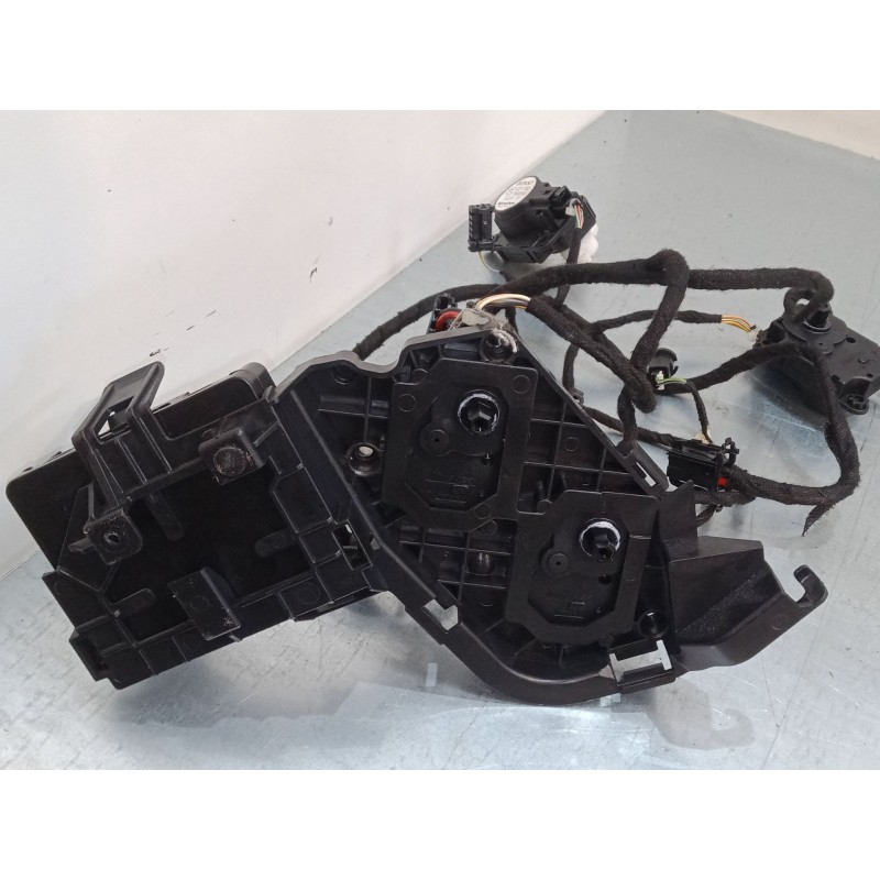 Recambio de motor apertura trampillas climatizador para citroën c4 spacetourer (3d_) 1.5 bluehdi 130 referencia OEM IAM 98110393