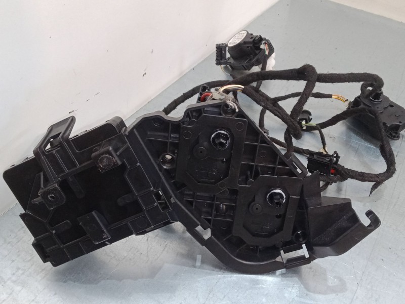 Recambio de motor apertura trampillas climatizador para citroën c4 spacetourer (3d_) 1.5 bluehdi 130 referencia OEM IAM 98110393