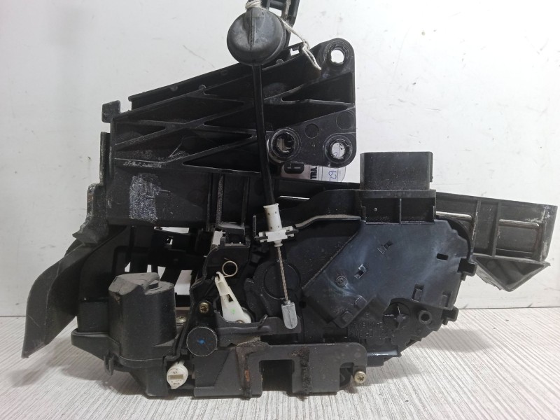 Recambio de cerradura puerta trasera izquierda para ford focus ii (da_, hcp, dp) 1.6 tdci referencia OEM IAM   