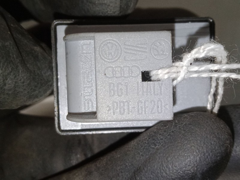 Recambio de mando elevalunas delantero derecho para audi a4 b7 avant (8ed) 2.0 tdi referencia OEM IAM   