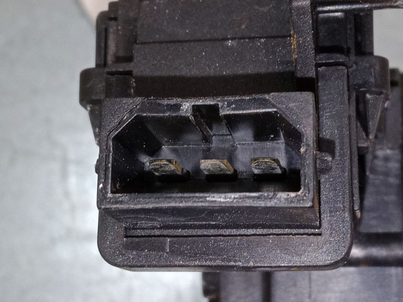 Recambio de cerradura maletero / porton para audi a4 b7 avant (8ed) 2.0 tdi referencia OEM IAM   