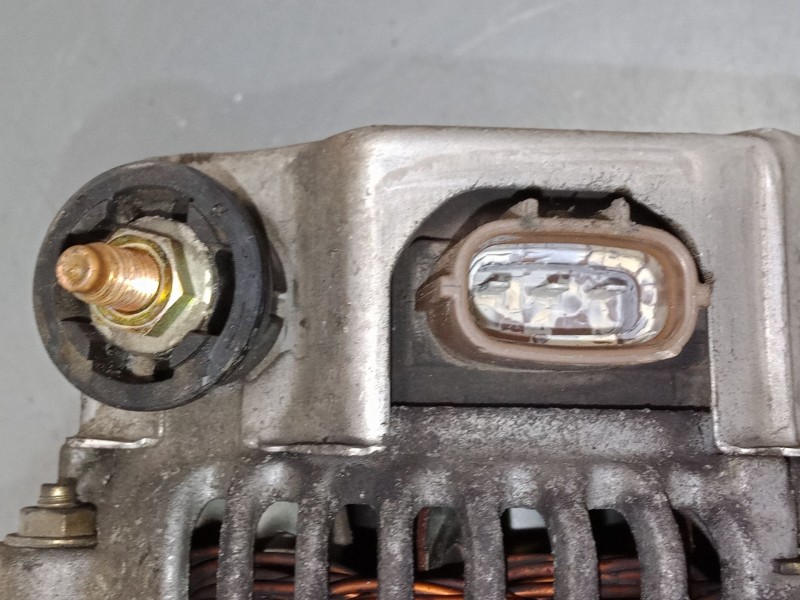 Recambio de alternador para toyota corolla (_e12_) 1.6 vvt-i (zze121_) referencia OEM IAM 27060-22030  