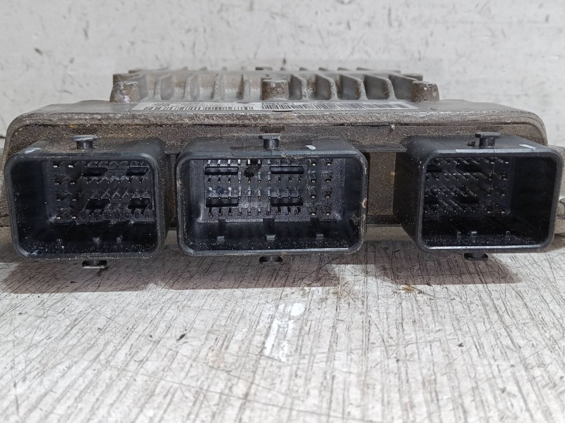 Recambio de centralita motor uce para citroën c3 i (fc_, fn_) 1.4 hdi referencia OEM IAM 9660300280 SID806 5WS40285C-T HW 965345