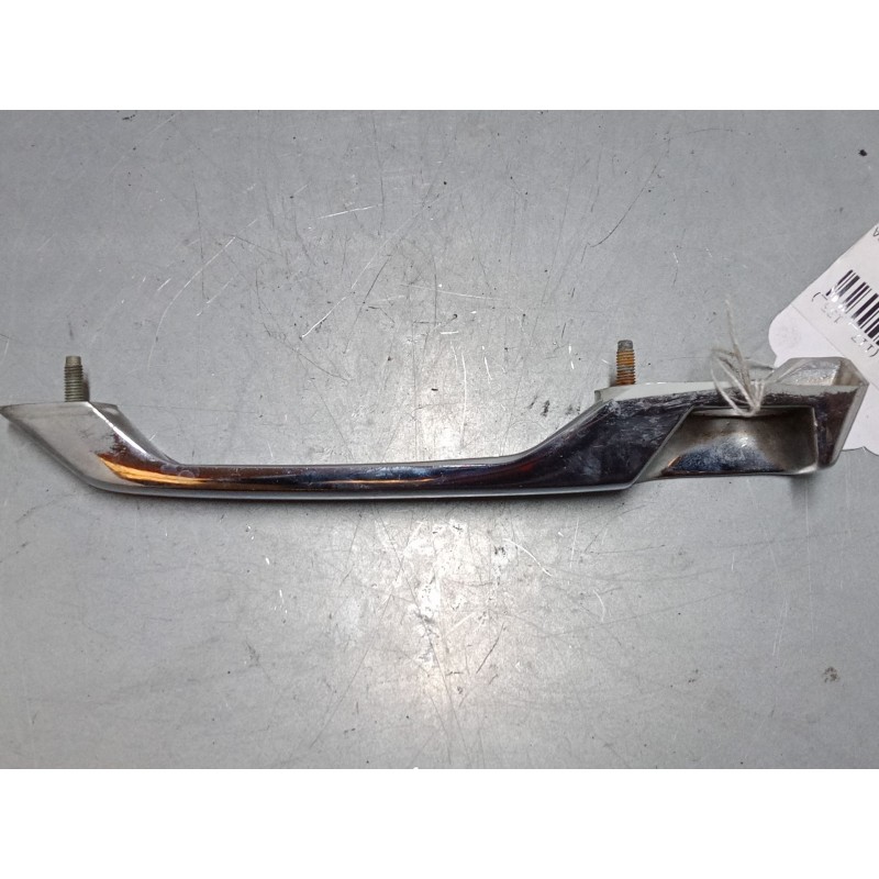 Recambio de maneta exterior puerta trasera derecha para renault 12 variable (117_, 133_) 1.3 (1170) referencia OEM IAM    Recambio de maneta exterior puerta trasera derecha para renault 12 variable (117_, 133_) 1.3 (1170) referencia OEM IAM