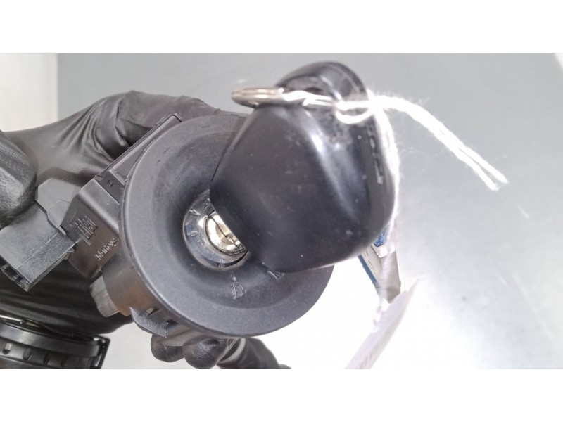 Recambio de clausor para peugeot 106 ii (1a_, 1c_) 1.1 i referencia OEM IAM 962850798B  