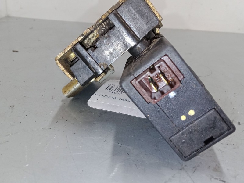Recambio de cerradura puerta trasera izquierda para peugeot 106 ii (1a_, 1c_) 1.1 i referencia OEM IAM   