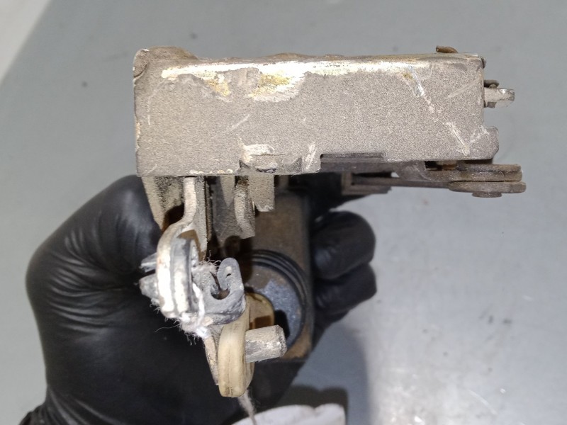 Recambio de cerradura puerta trasera izquierda para peugeot 106 ii (1a_, 1c_) 1.1 i referencia OEM IAM   