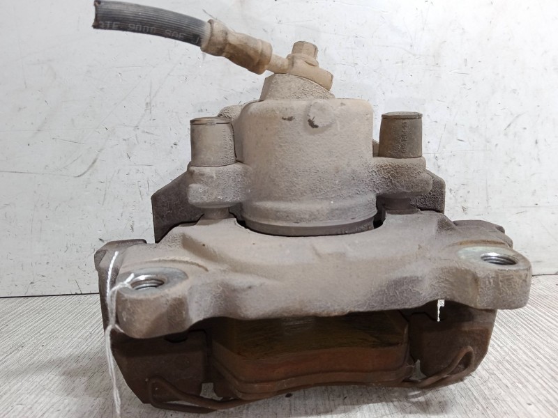 Recambio de pinza freno delantera derecha para seat altea (5p1) 1.9 tdi referencia OEM IAM    Recambio de pinza freno delantera derecha para seat altea (5p1) 1.9 tdi referencia OEM IAM