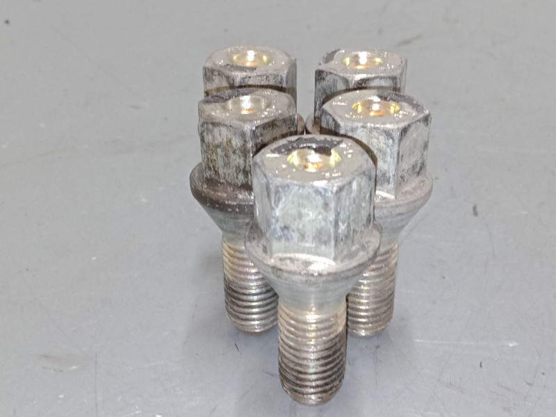 Recambio de pack 5 tornillos llanta alumino opel - vaso 17 para opel tigra twintop (x04) 1.4 (r97) referencia OEM IAM   