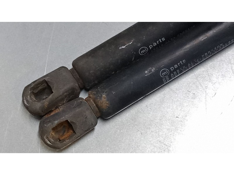 Recambio de amortiguadores malet/porton para mini mini (r50, r53) cooper referencia OEM IAM    Recambio de amortiguadores malet/porton para mini mini (r50, r53) cooper referencia OEM IAM