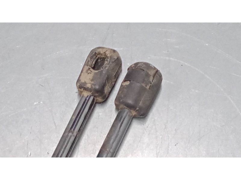 Recambio de amortiguadores malet/porton para mini mini (r50, r53) cooper referencia OEM IAM    Recambio de amortiguadores malet/porton para mini mini (r50, r53) cooper referencia OEM IAM