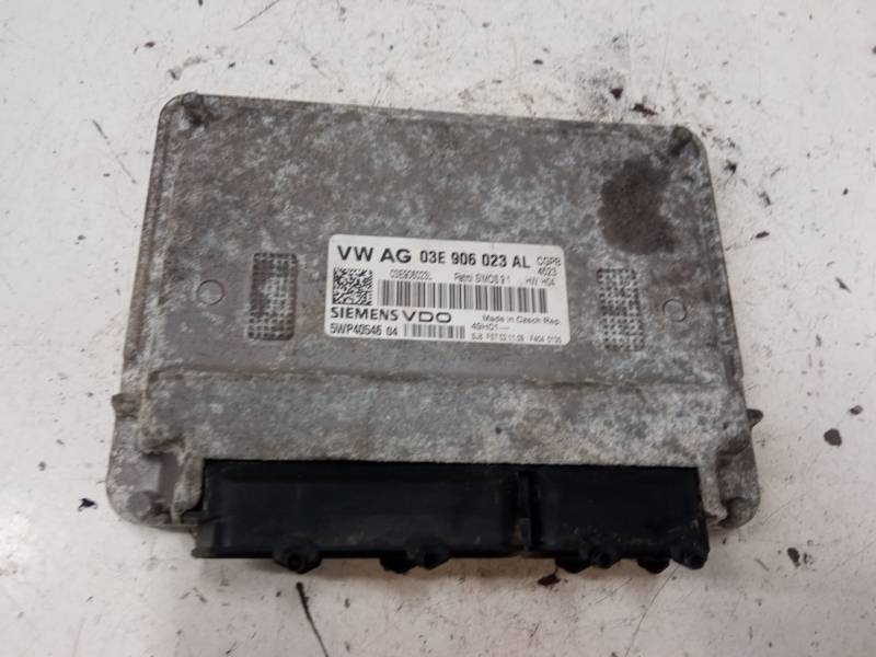 CENTRALITA MOTOR UCE 03E906023AL 