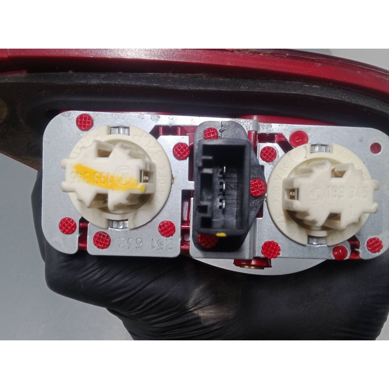 Recambio de piloto trasero porton derecho para bmw x5 (e53) 3.0 d referencia OEM IAM 03K04204613 R&S:412.508 6916914