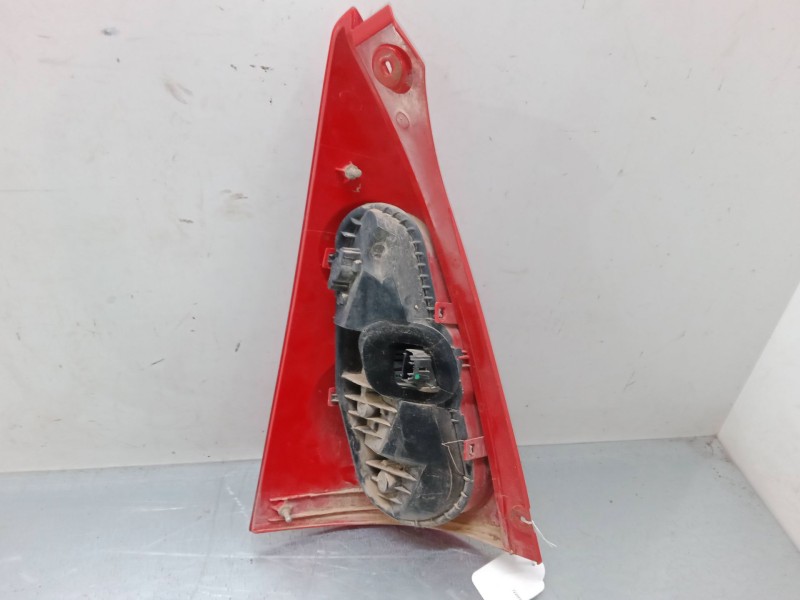 Recambio de piloto trasero derecho para peugeot 107 (pm_, pn_) 1.0 referencia OEM IAM    Recambio de piloto trasero derecho para peugeot 107 (pm_, pn_) 1.0 referencia OEM IAM