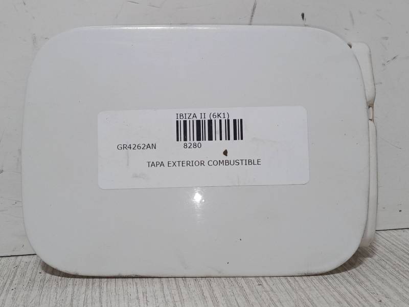 TAPA EXTERIOR COMBUSTIBLE 