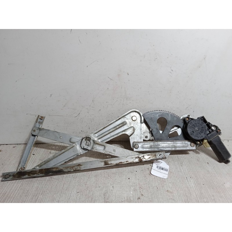 Recambio de elevalunas electrico izquierdo 3p para hyundai galloper ii (jk-01) 2.5 tci d referencia OEM IAM   
