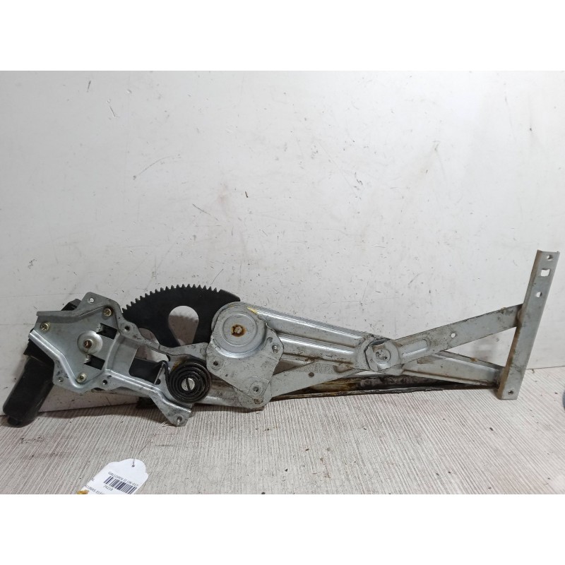 Recambio de elevalunas electrico izquierdo 3p para hyundai galloper ii (jk-01) 2.5 tci d referencia OEM IAM    Recambio de elevalunas electrico izquierdo 3p para hyundai galloper ii (jk-01) 2.5 tci d referencia OEM IAM