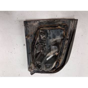 PILOTO TRASERO IZQUIERDO 2VA236030030L 