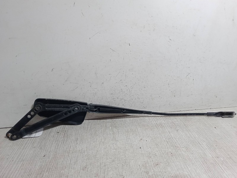 Recambio de brazo limpia delantero derecho para mercedes-benz clase m (w164) ml 350 cdi 4-matic (164.122) referencia OEM IAM 240